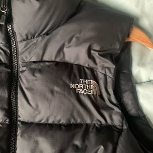NorthFace Black Zipper Up Vest (bubble vest)